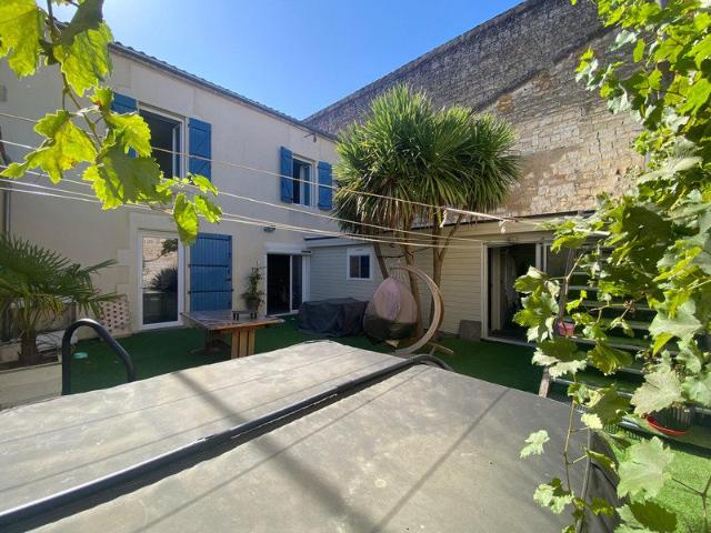 Maison 7 pièces 195 m²