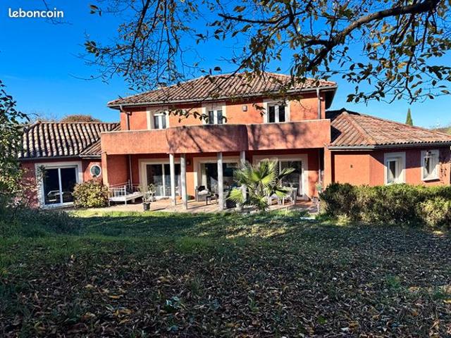 Maison 7 pièces 195 m²