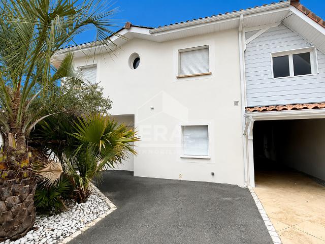 Maison 7 pièces 195 m²