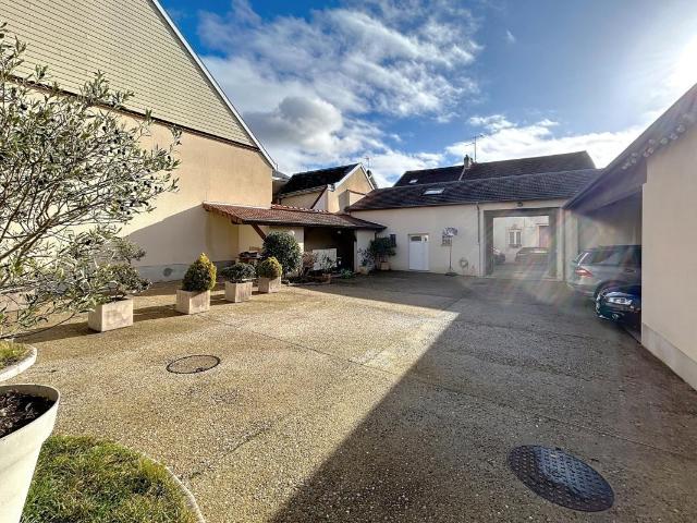 Maison 7 pièces 195 m²