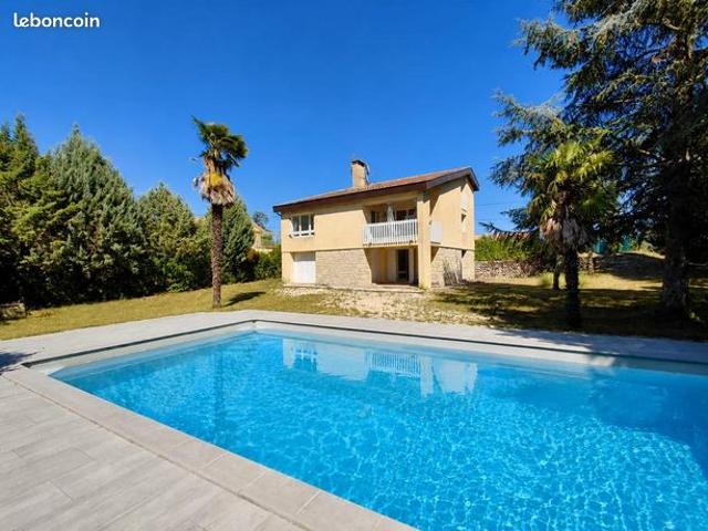 Maison 7 pièces 195 m²