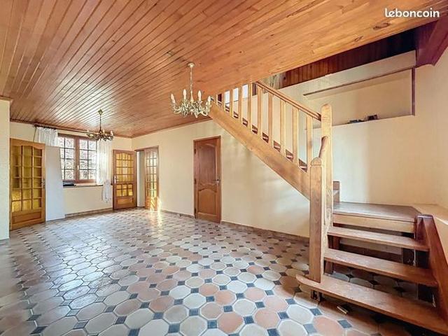 Maison 7 pièces 195 m²