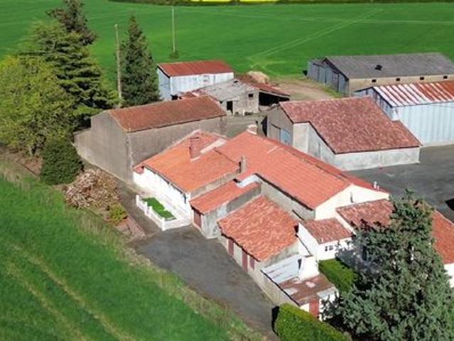 Maison 7 pièces 196 m²