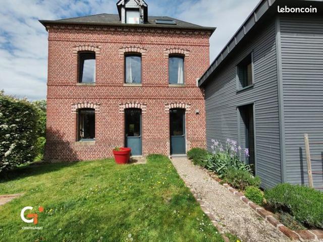 Maison 7 pièces 196 m²