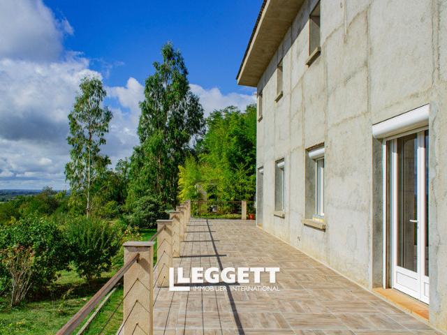 Maison 7 pièces 196 m²