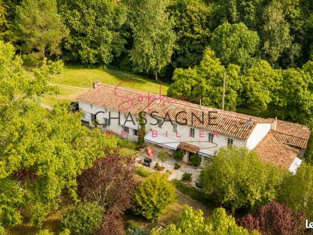Maison 7 pièces 196 m²