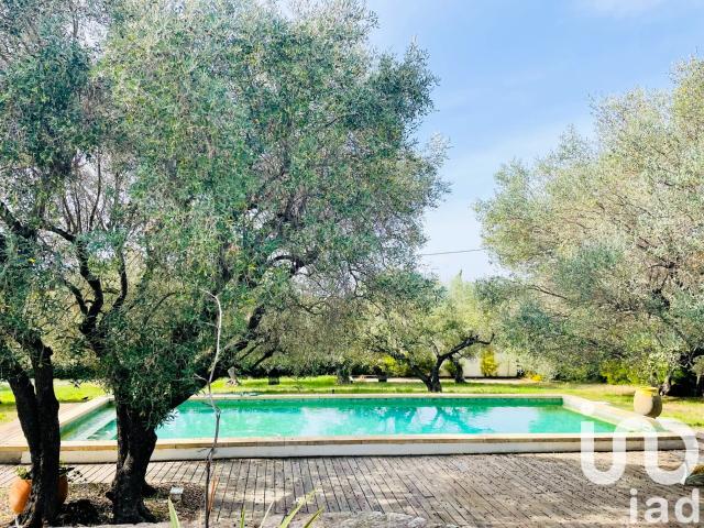 Maison 7 pièces 196 m²