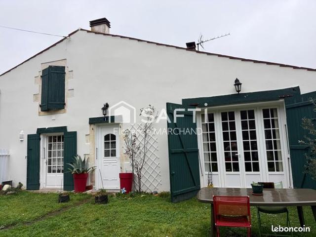 Maison 7 pièces 196 m²