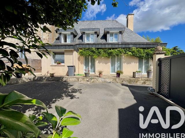 Maison 7 pièces 196 m²