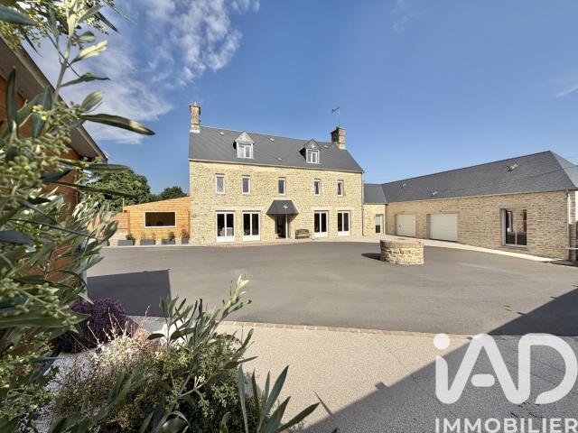 Maison 7 pièces 196 m²