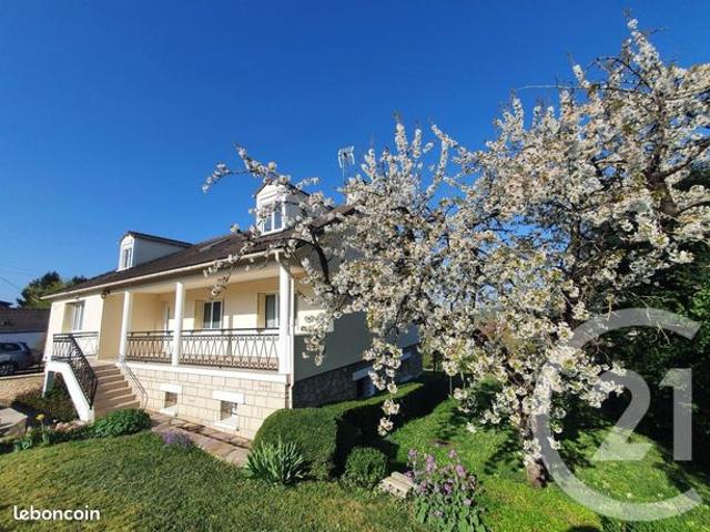 Maison 7 pièces 196 m²