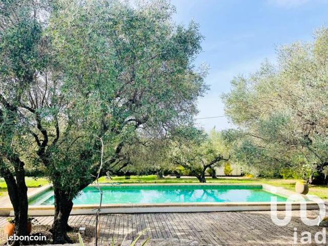Maison 7 pièces 196 m²