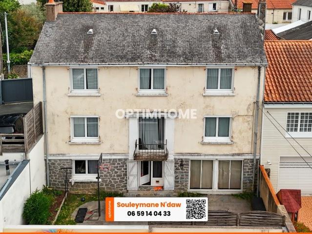 Maison 7 pièces 196 m²