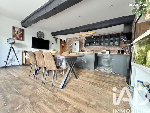 Maison 7 pièces 196 m²