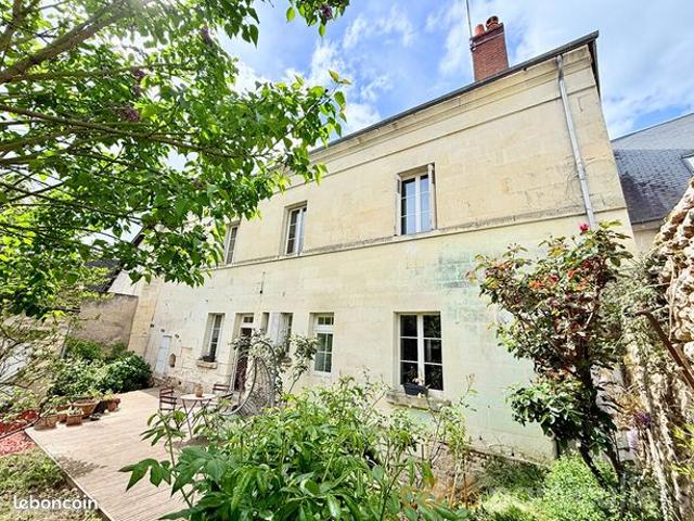 Maison 7 pièces 196 m²