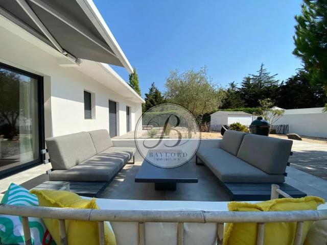 Maison 7 pièces 196 m²