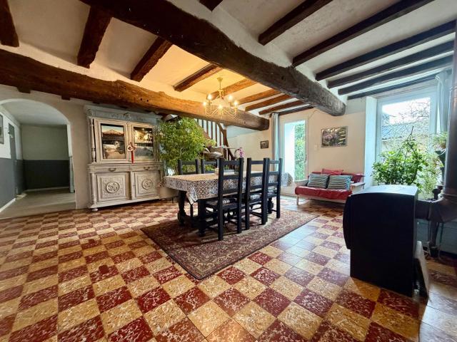 Maison 7 pièces 196 m²