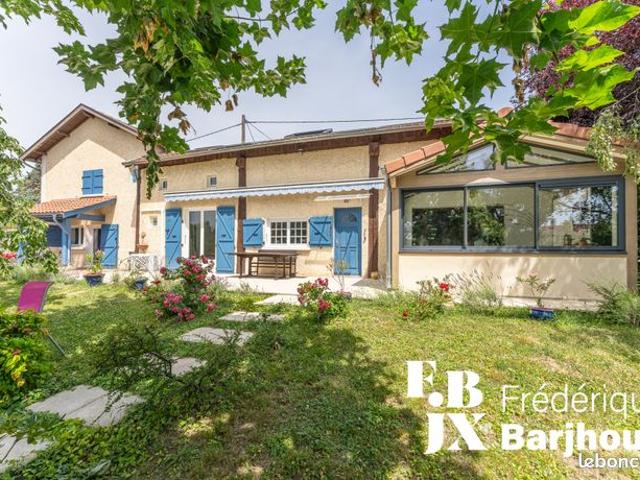 Maison 7 pièces 196 m²