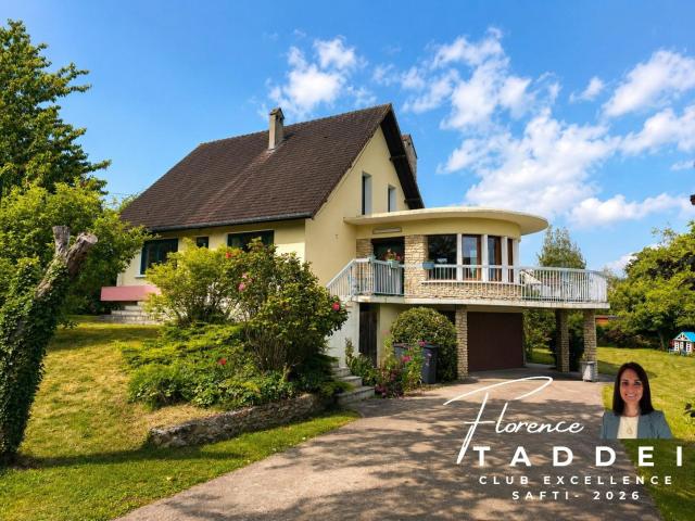 Maison 7 pièces 196 m²