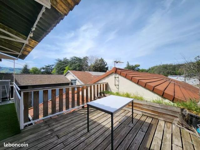 Maison 7 pièces 196 m²