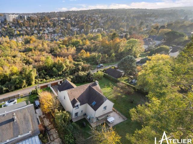 Maison 7 pièces 196 m²