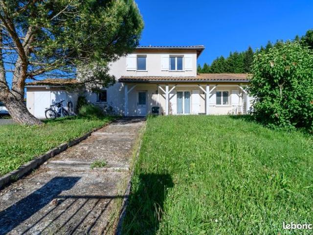 Maison 7 pièces 196 m²