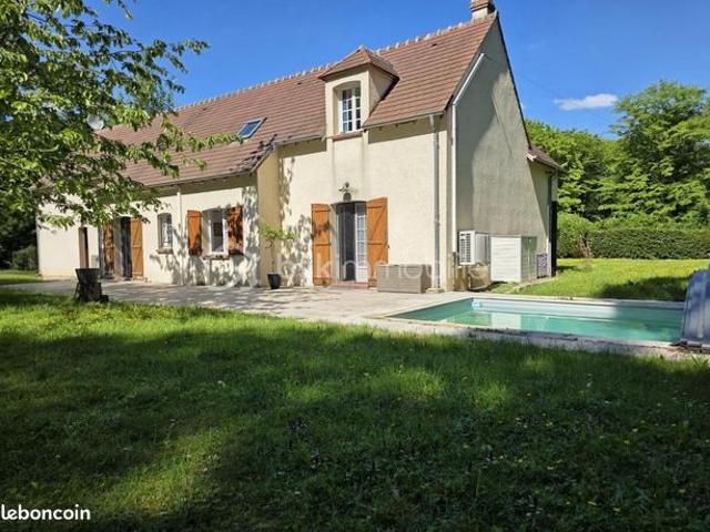 Maison 7 pièces 196 m²