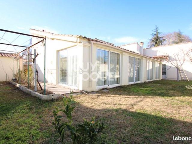 Maison 7 pièces 196 m²