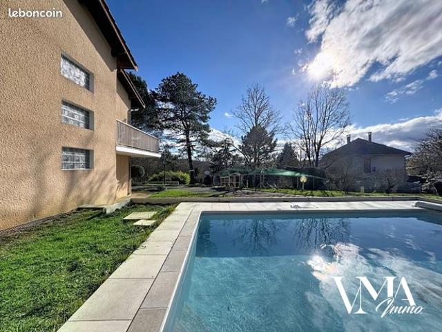Maison 7 pièces 197 m²