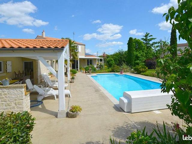 Maison 7 pièces 197 m²