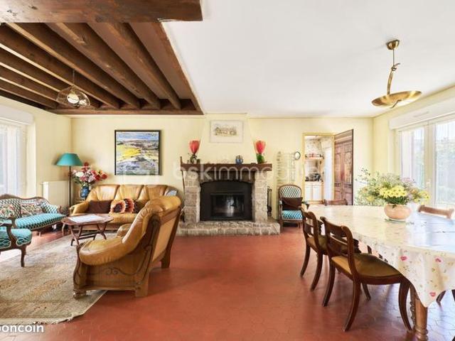 Maison 7 pièces 197 m²