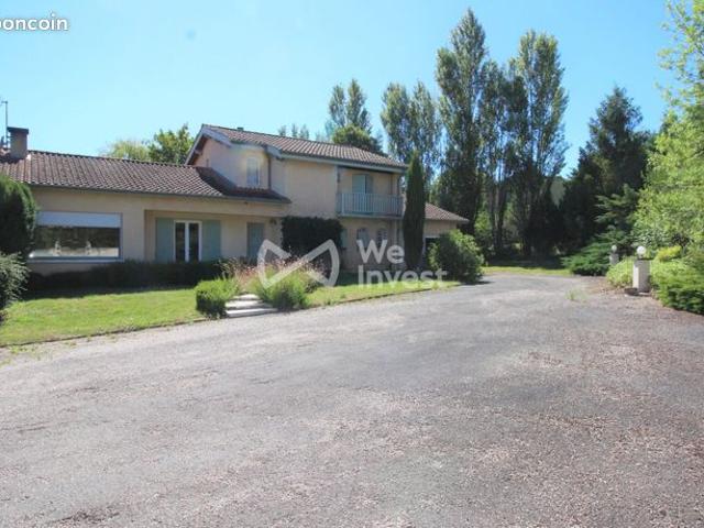 Maison 7 pièces 197 m²