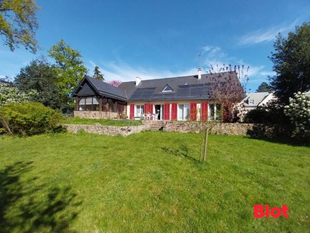 Maison 7 pièces 197 m²