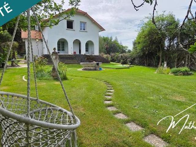 Maison 7 pièces 197 m²
