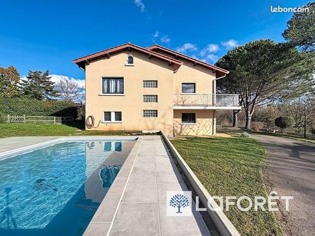 Maison 7 pièces 197 m²