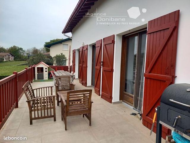 Maison 7 pièces 197 m²