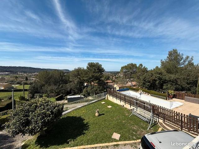 Maison 7 pièces 197 m²