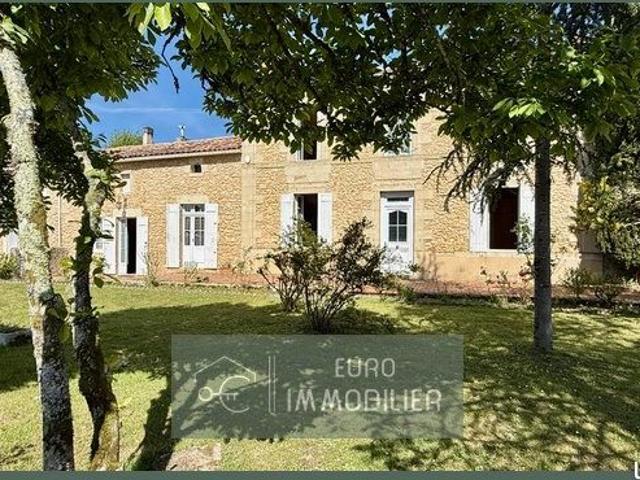 Maison 7 pièces 197 m²