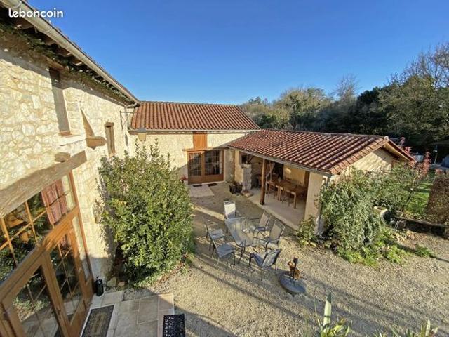 Maison 7 pièces 197 m²