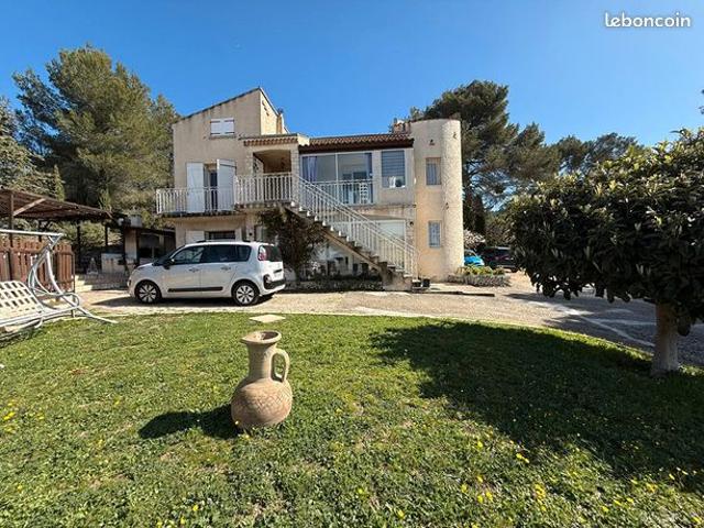 Maison 7 pièces 197 m²
