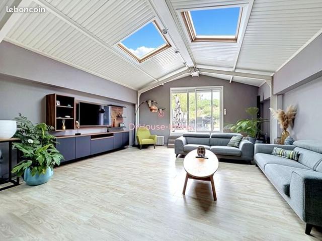 Maison 7 pièces 197 m²