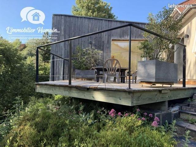 Maison 7 pièces 197 m²