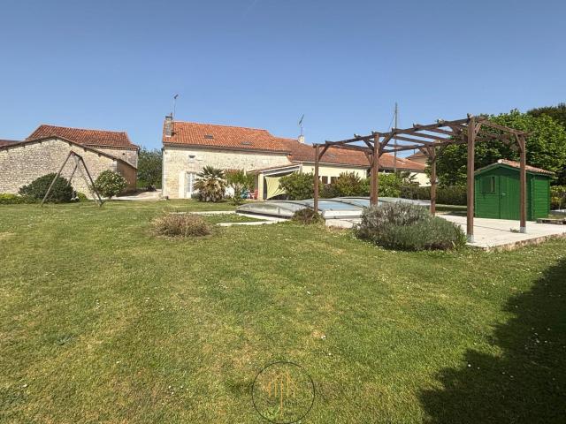 Maison 7 pièces 197 m²