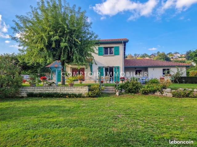 Maison 7 pièces 197 m²