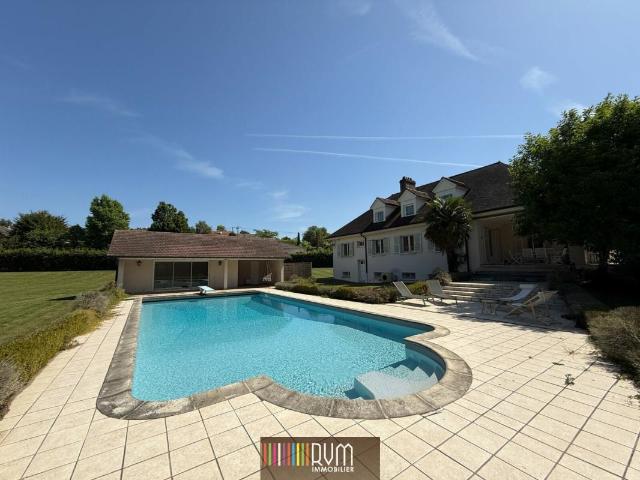 Maison 7 pièces 197 m²