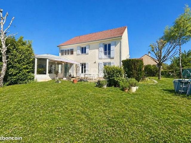 Maison 7 pièces 197 m²