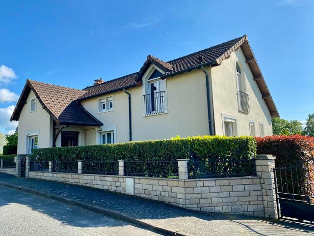 Maison 7 pièces 197 m²