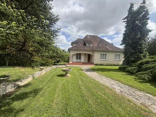Maison 7 pièces 197 m²