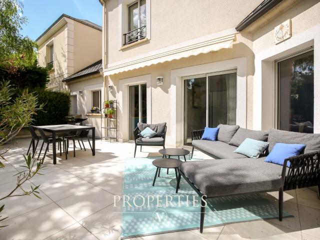 Maison 7 pièces 198 m²