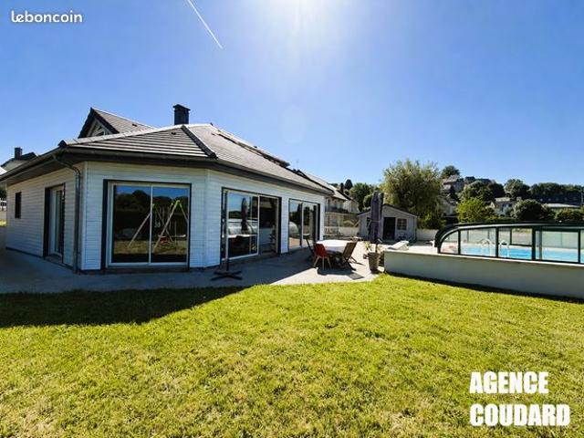 Maison 7 pièces 198 m²